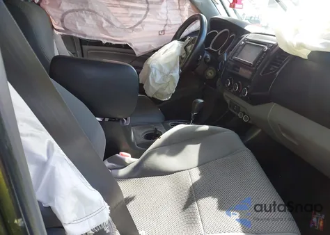 2015 Toyota Tacoma z USA, uszkodzony, nr VIN 5TFUX4EN4FX037691